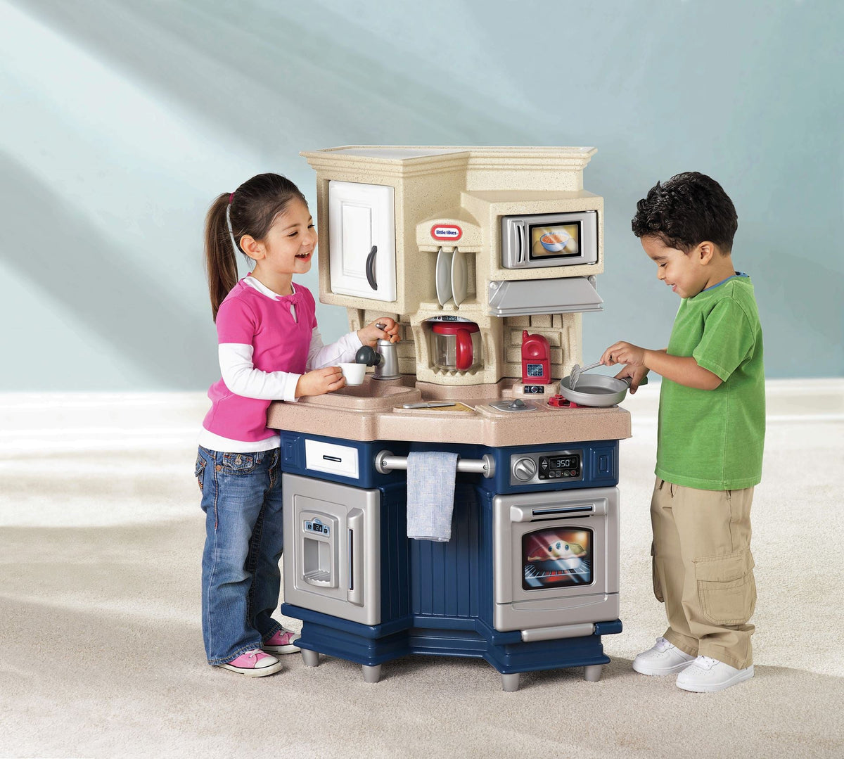 PRETEND PLAY