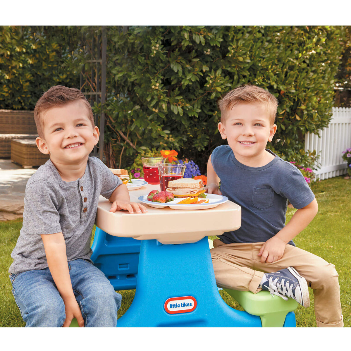 Easy Store? Jr. Play Table with Umbrella - Blue/Green